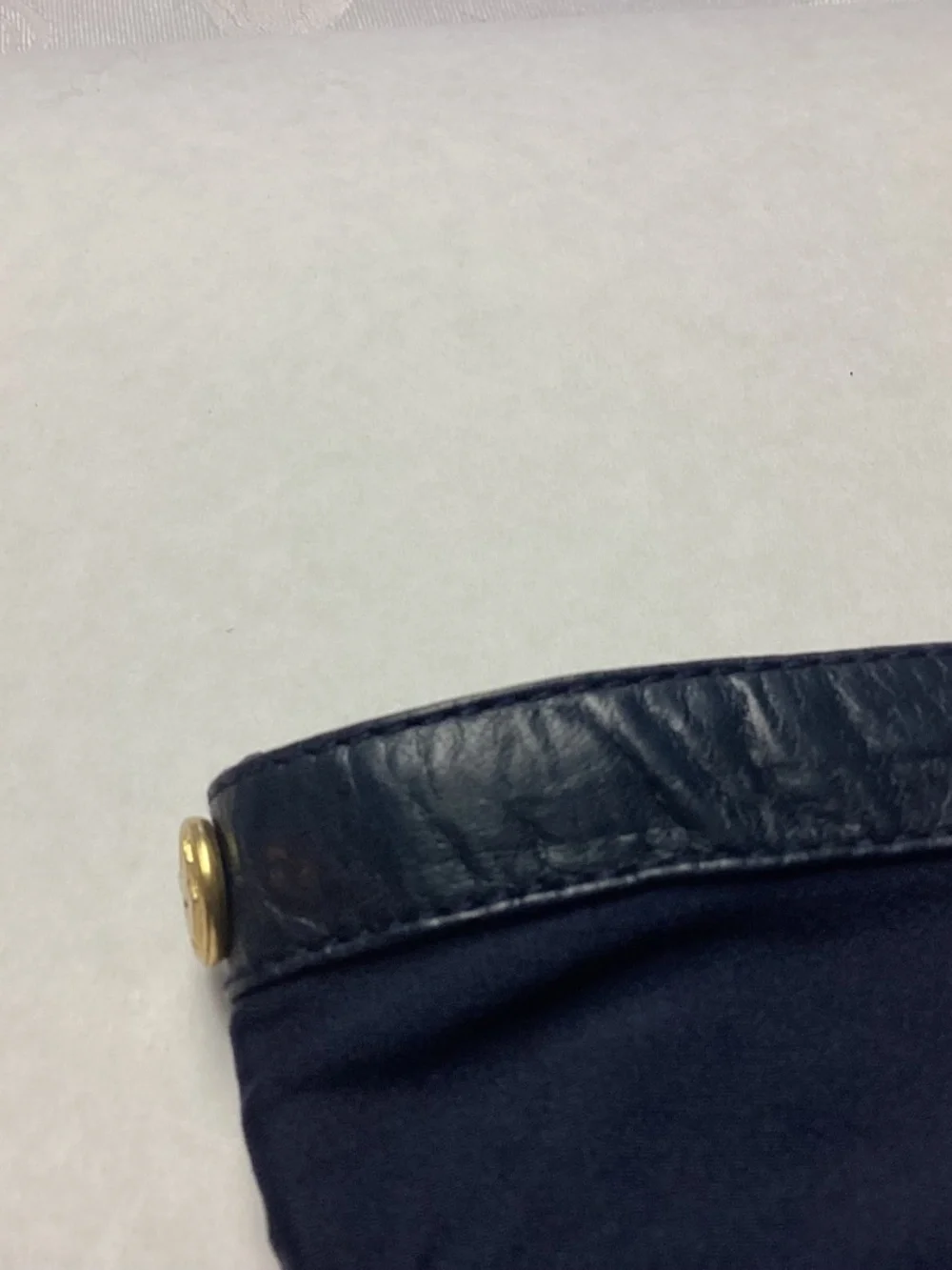 ISOTONER a blue gloves. these are